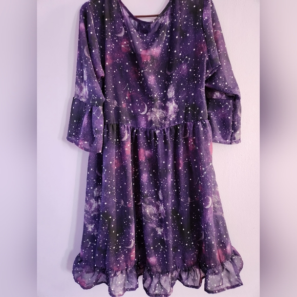 Hot topic plus size 0 starry dress - Picture 7 of 8